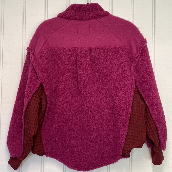 Urban Outfitters BDG Kas Sherpa Pieced
Oversized Pullover Sweatshirt Plum/Purple - Picture 9 of 16